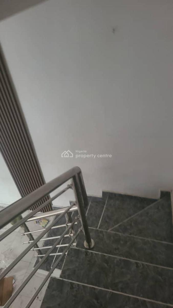 a Decent Mini Flat, Omole Phase 2, Ikeja, Lagos, Mini Flat (room and Parlour) for Rent