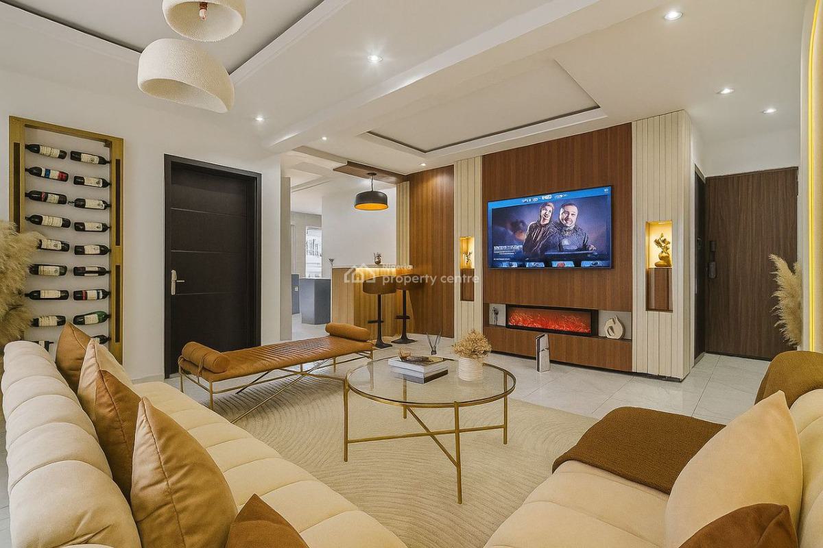 1 Bedroom Apartment, Itedo Close to Purple Mall, Lekki Phase 1, Lekki, Lagos, Flat / Apartment Short Let