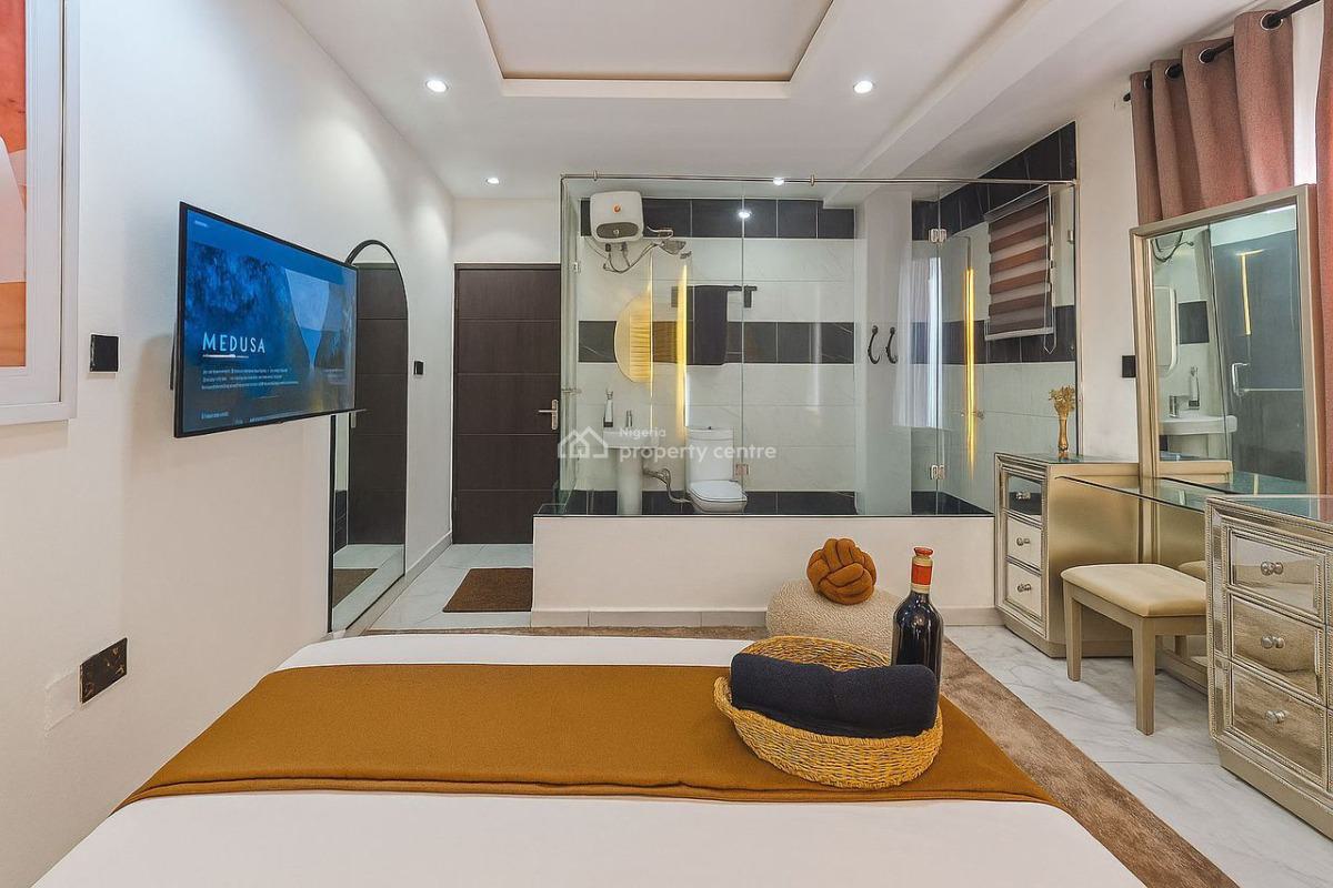 1 Bedroom Apartment, Itedo Close to Purple Mall, Lekki Phase 1, Lekki, Lagos, Flat / Apartment Short Let