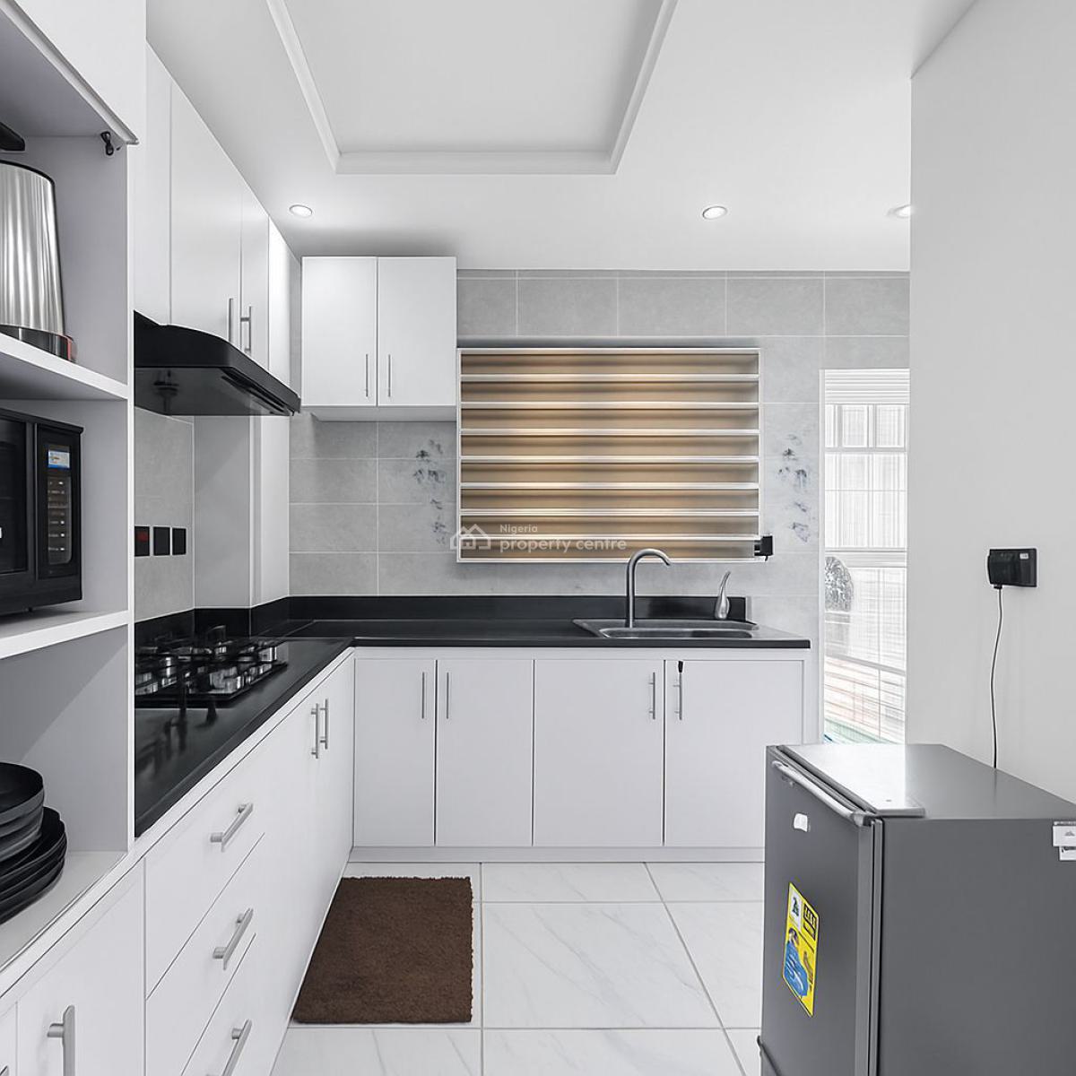 1 Bedroom Apartment, Itedo Close to Purple Mall, Lekki Phase 1, Lekki, Lagos, Flat / Apartment Short Let