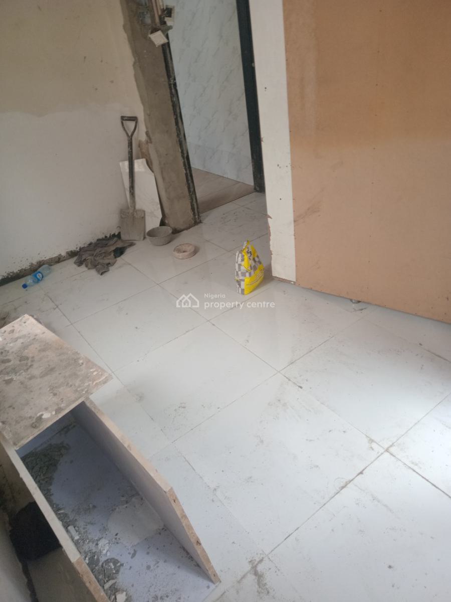 a Luxurious Standard Mini Flat Apartment, Chevron Drive Carlton Gate Estate, Lekki, Lagos, Mini Flat (room and Parlour) for Rent