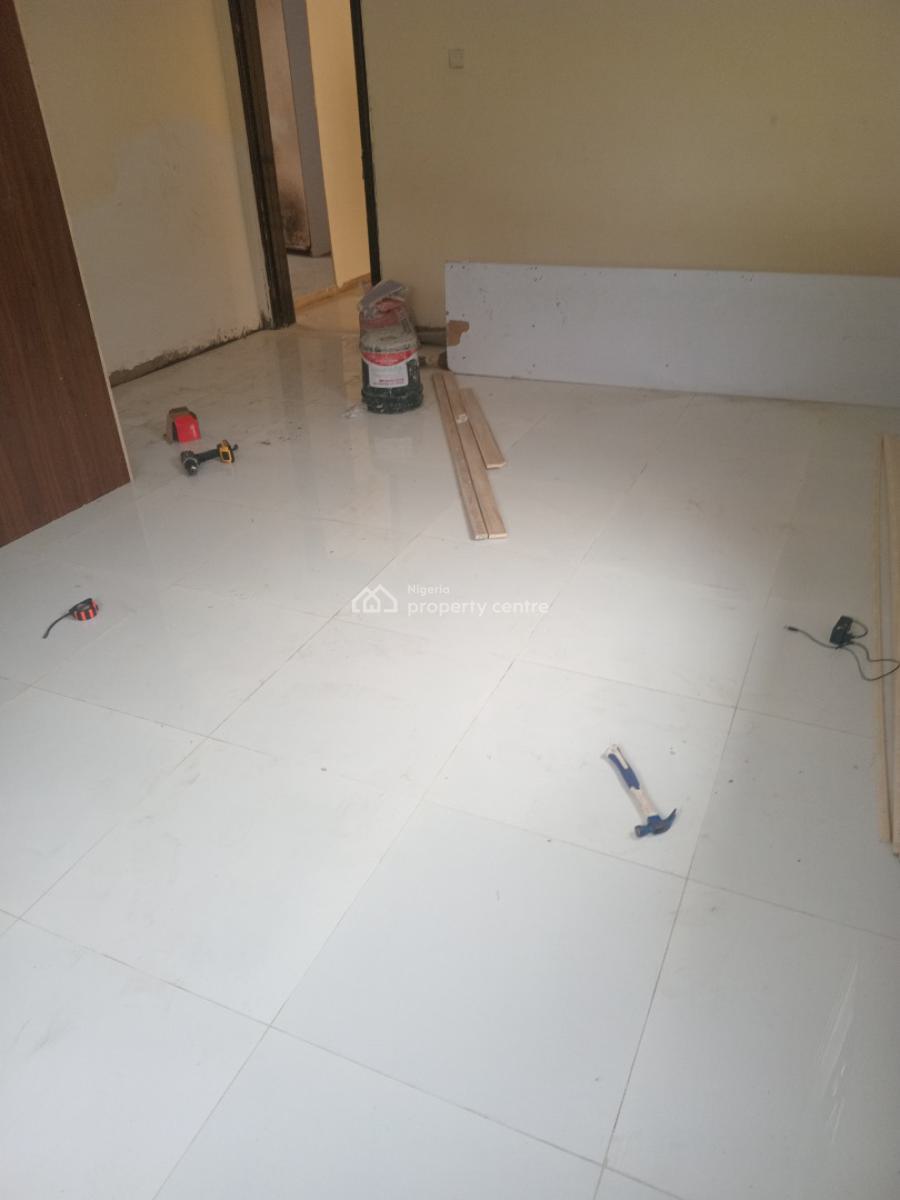 a Luxurious Standard Mini Flat Apartment, Chevron Drive Carlton Gate Estate, Lekki, Lagos, Mini Flat (room and Parlour) for Rent