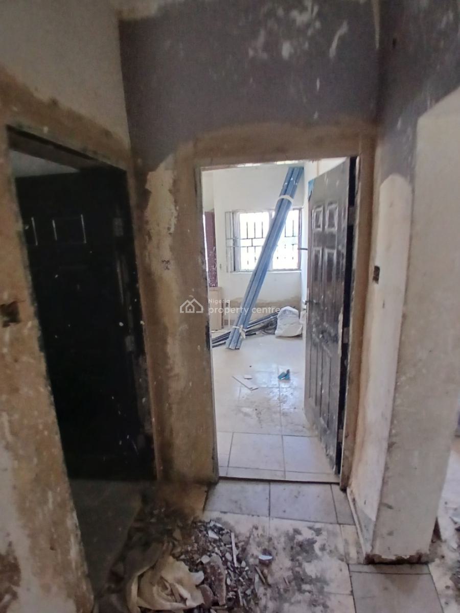 Newly Renovated 3 Bedrooms Flat, Garki, Abuja, Flat / Apartment for Rent