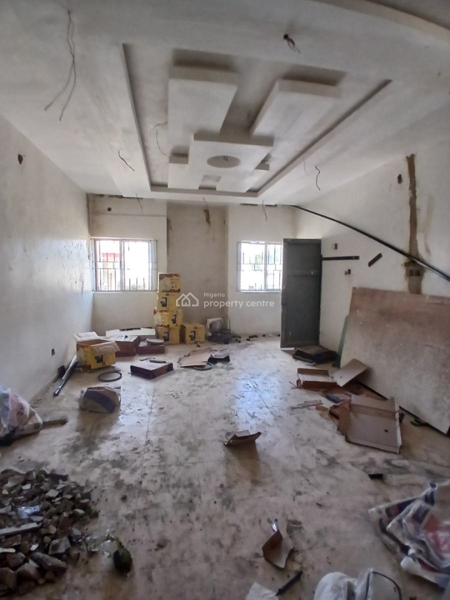 Newly Renovated 3 Bedrooms Flat, Garki, Abuja, Flat / Apartment for Rent