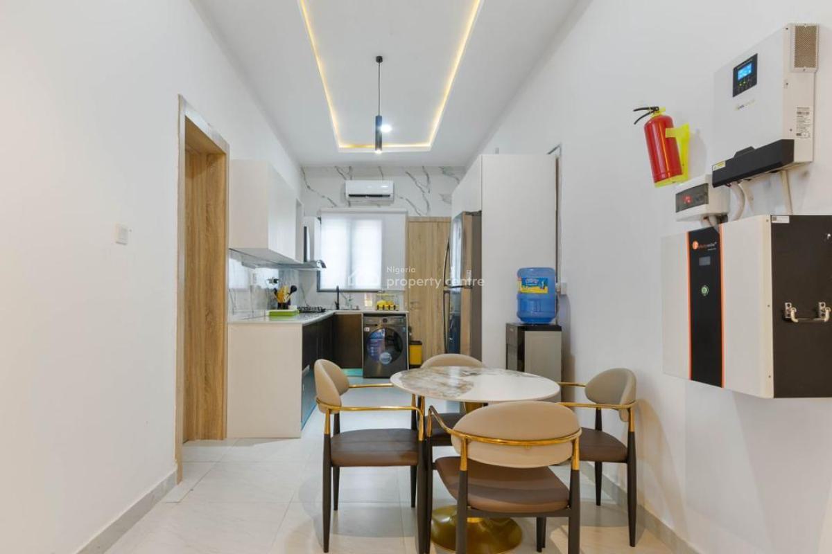 One (1) Bedroom Apartment, Lekki Phase 1, Lekki, Lagos, Flat / Apartment Short Let