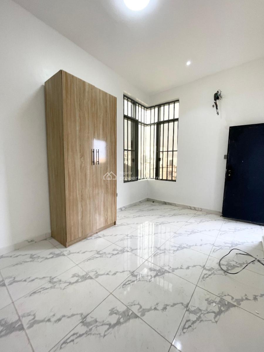 Luxury 2bedroom Apartment, 2nd Tollgate, Lekki, Lagos, Flat / Apartment for Sale