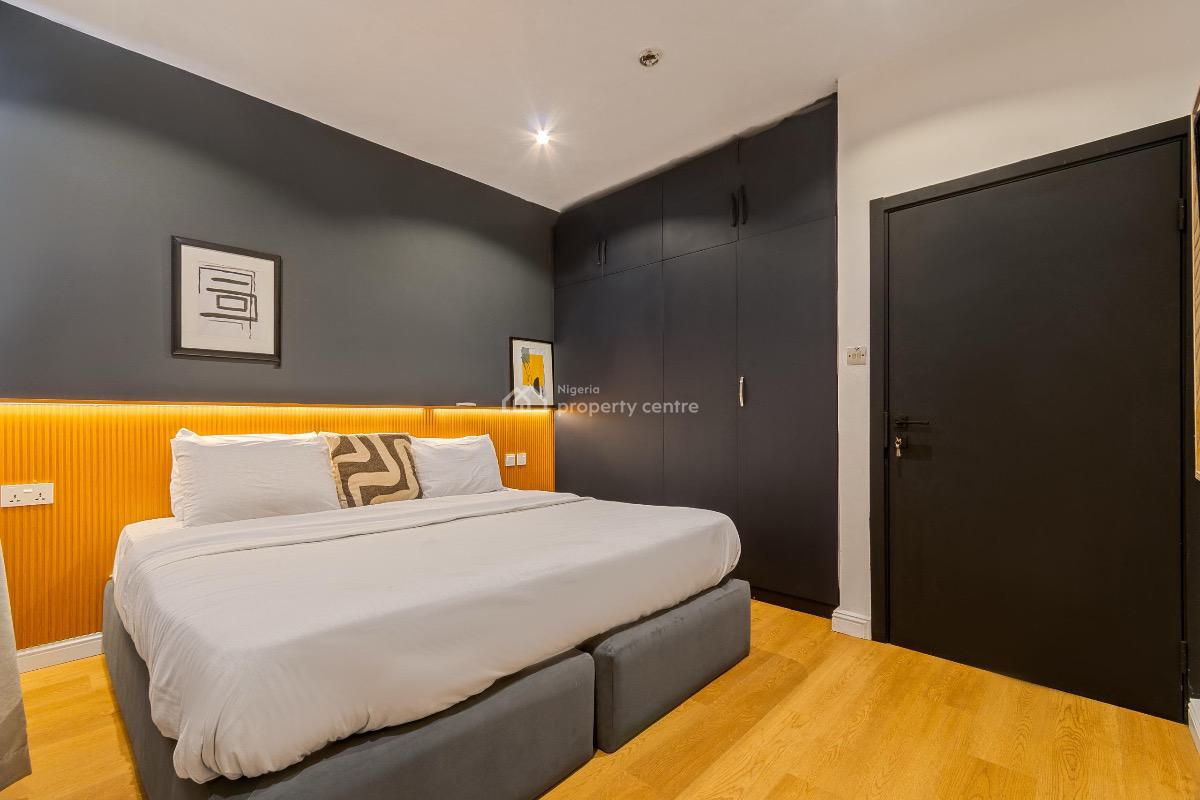 Sophisticated 3 Bedroom Waterfront Apartment with Exclusive Facilities, Luxury 3 Bedroom Waterfront Apartment with Exclusive Facilities;pool, Lekki Phase 1, Lekki, Lagos, Flat / Apartment Short Let