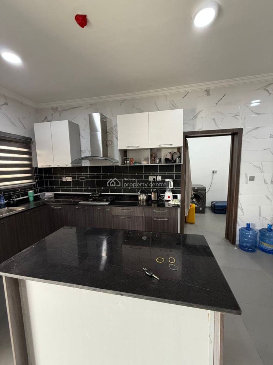 3-bedroom Flat + Bq, Victoria Island (vi), Lagos, Flat / Apartment for Rent