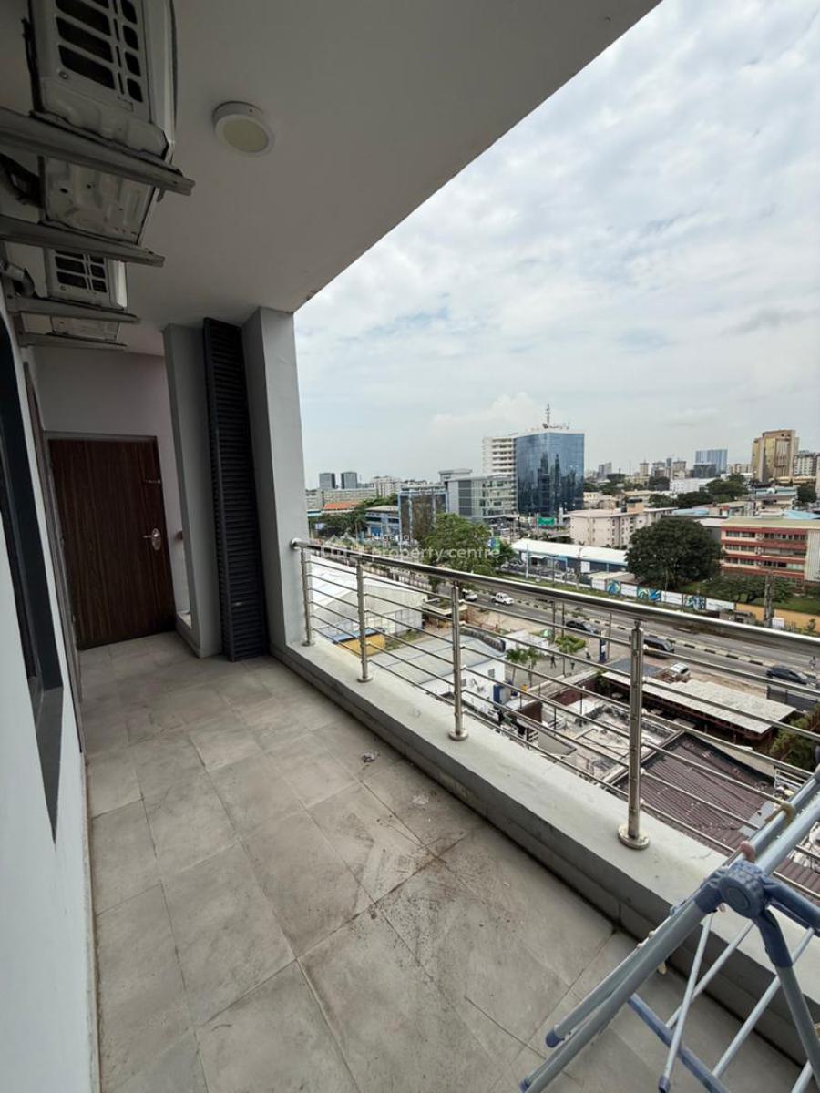 3-bedroom Flat + Bq, Victoria Island (vi), Lagos, Flat / Apartment for Rent