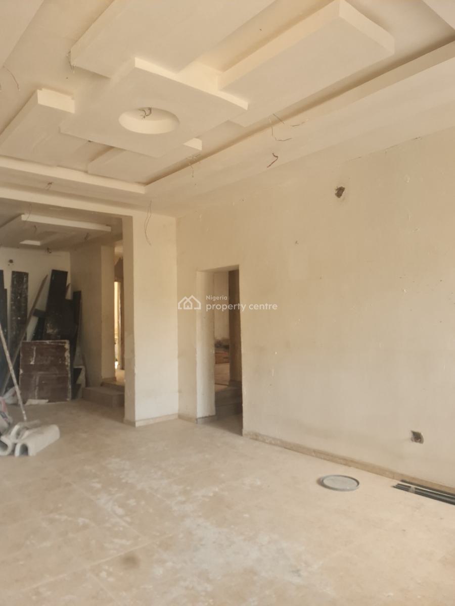 Spacious 3-bedroom Apartment Ideal for Airbnb, Area 3, Garki, Abuja, Flat / Apartment for Rent