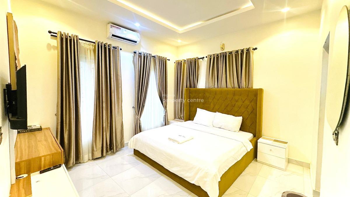 Luxury 3 Bedroom Apartment, Abesan Estate, Ipaja, Lagos, Flat / Apartment Short Let