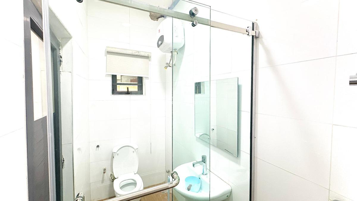 Luxury 3 Bedroom Apartment, Abesan Estate, Ipaja, Lagos, Flat / Apartment Short Let