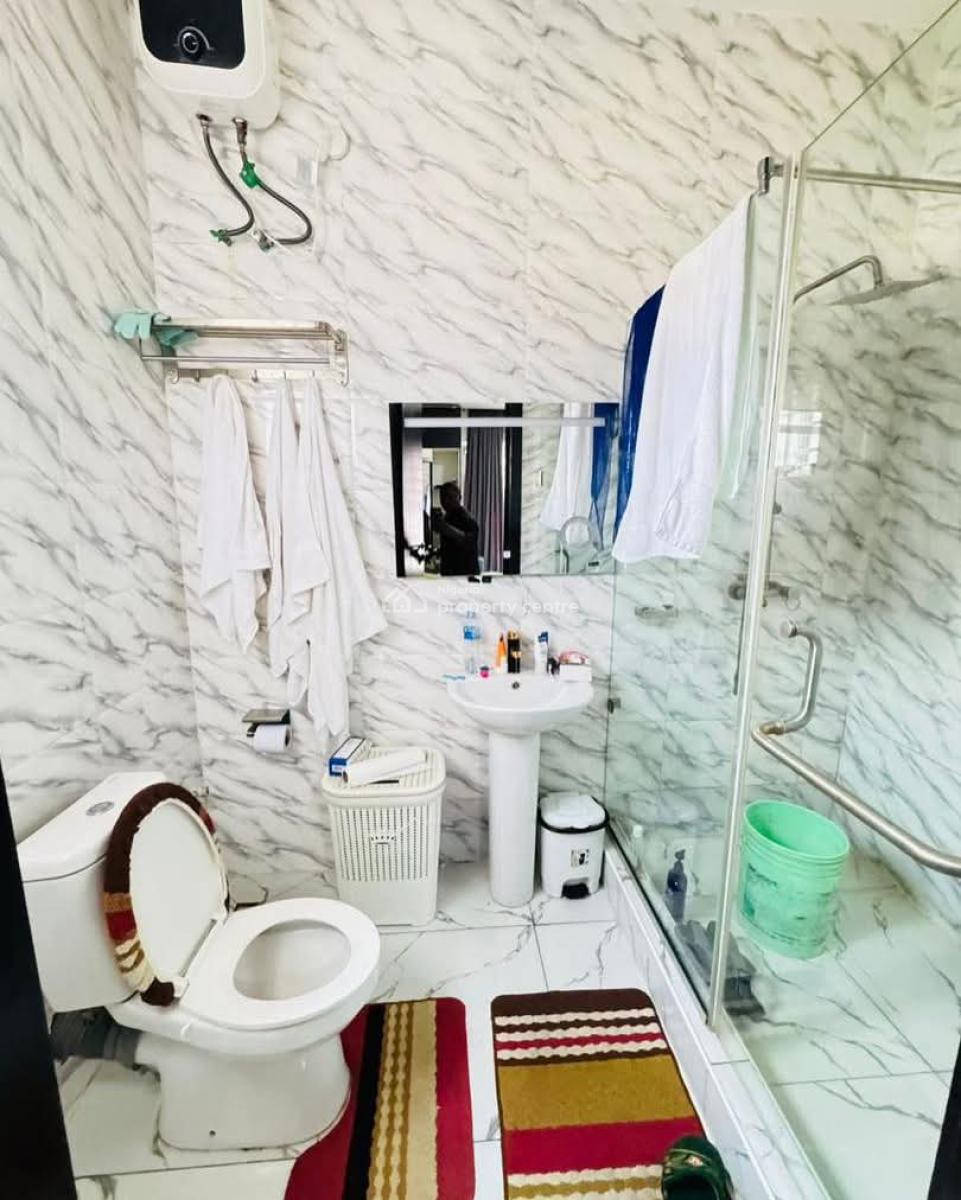 Spacious 2-bedroom Apartment, Orchid Road, Lekki, Lagos, Flat / Apartment for Sale