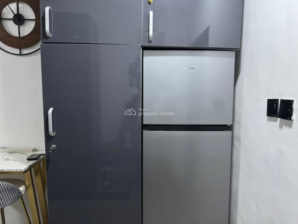 Smart 2 Bedroom Apartment with Swimming Pool and Ps5, Lekki Phase 1, Lekki, Lagos, Flat / Apartment Short Let