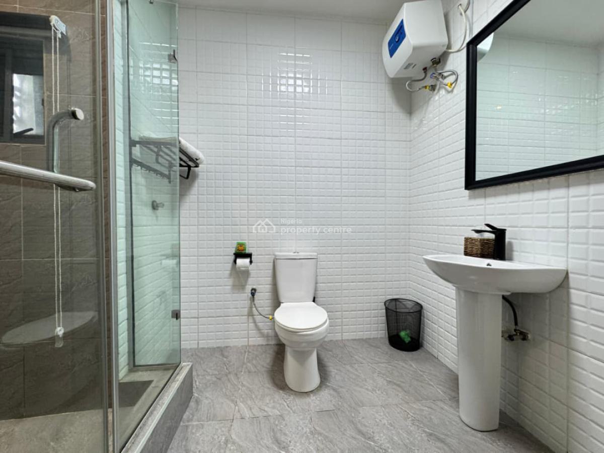 Smart 2 Bedroom Apartment with Swimming Pool and Ps5, Lekki Phase 1, Lekki, Lagos, Flat / Apartment Short Let