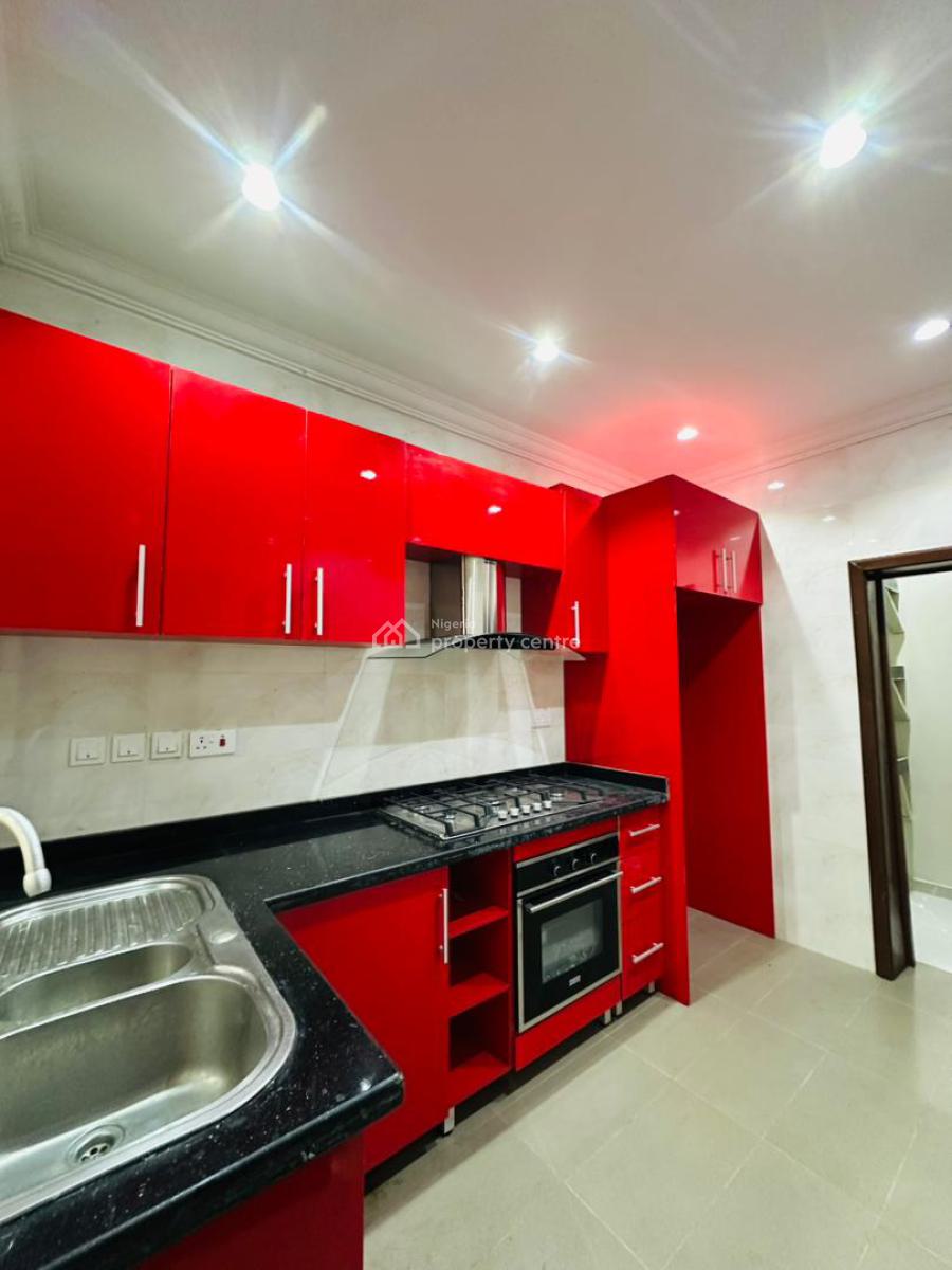 Neatly Built 3 Bedroom Apartment with No Bq, Lekki Phase 1, Lekki, Lagos, Flat / Apartment for Rent