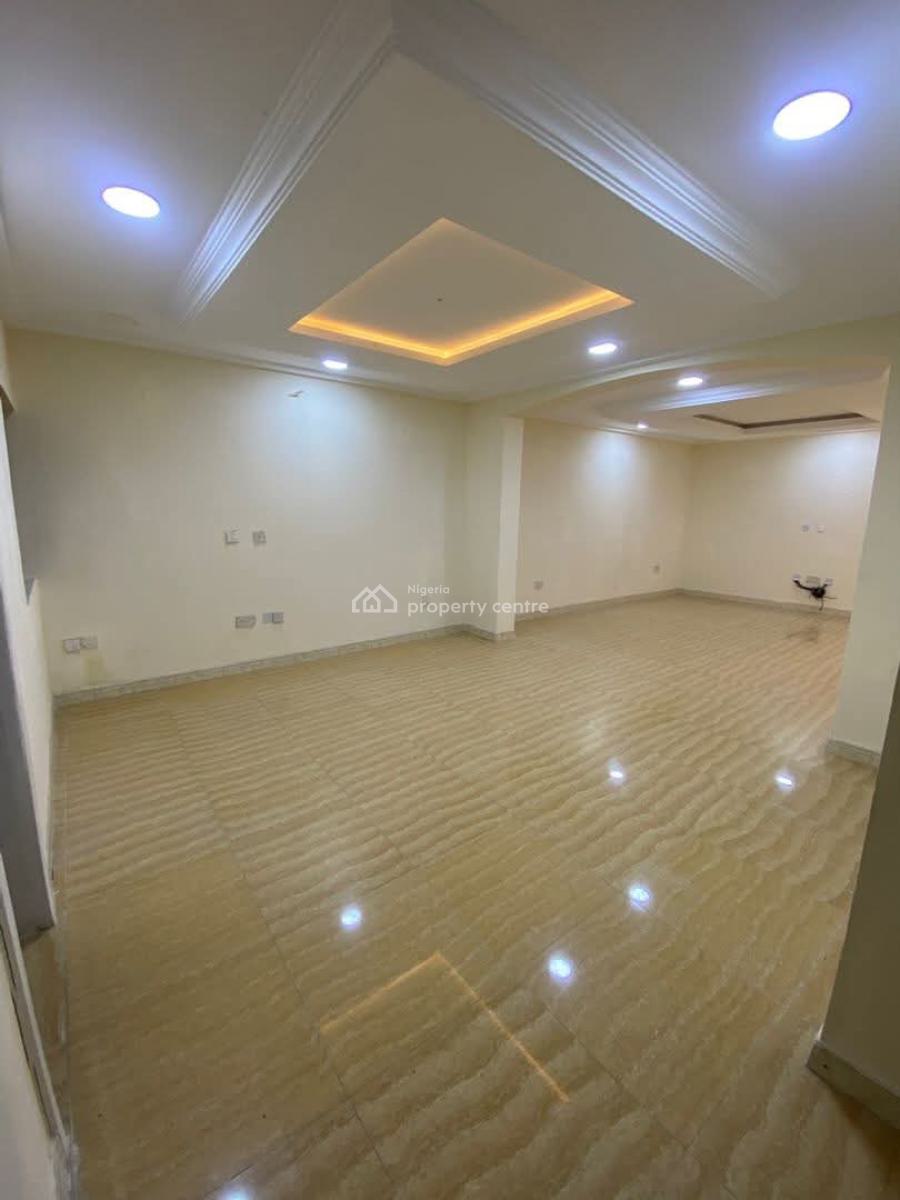 Spacious 4 Bedrooms Semi Detached Duplex, Lekki Phase 1, Lekki, Lagos, Office Space for Rent