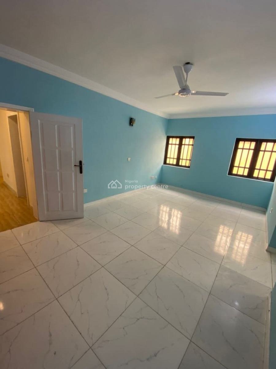 Spacious 4 Bedrooms Semi Detached Duplex, Lekki Phase 1, Lekki, Lagos, Office Space for Rent