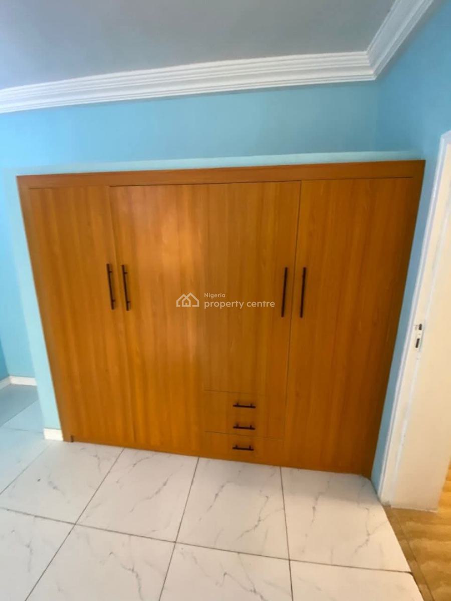 Spacious 4 Bedrooms Semi Detached Duplex, Lekki Phase 1, Lekki, Lagos, Office Space for Rent