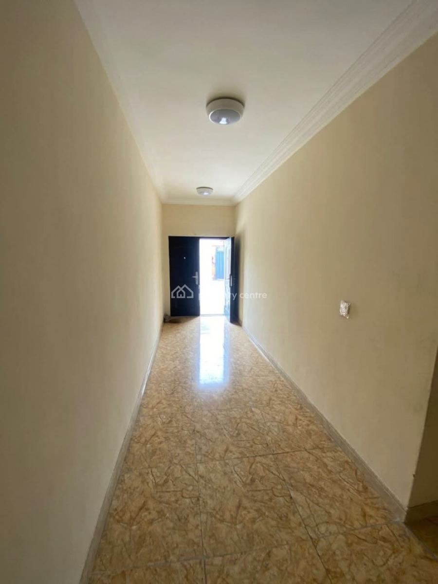 Spacious 4 Bedrooms Semi Detached Duplex, Lekki Phase 1, Lekki, Lagos, Office Space for Rent