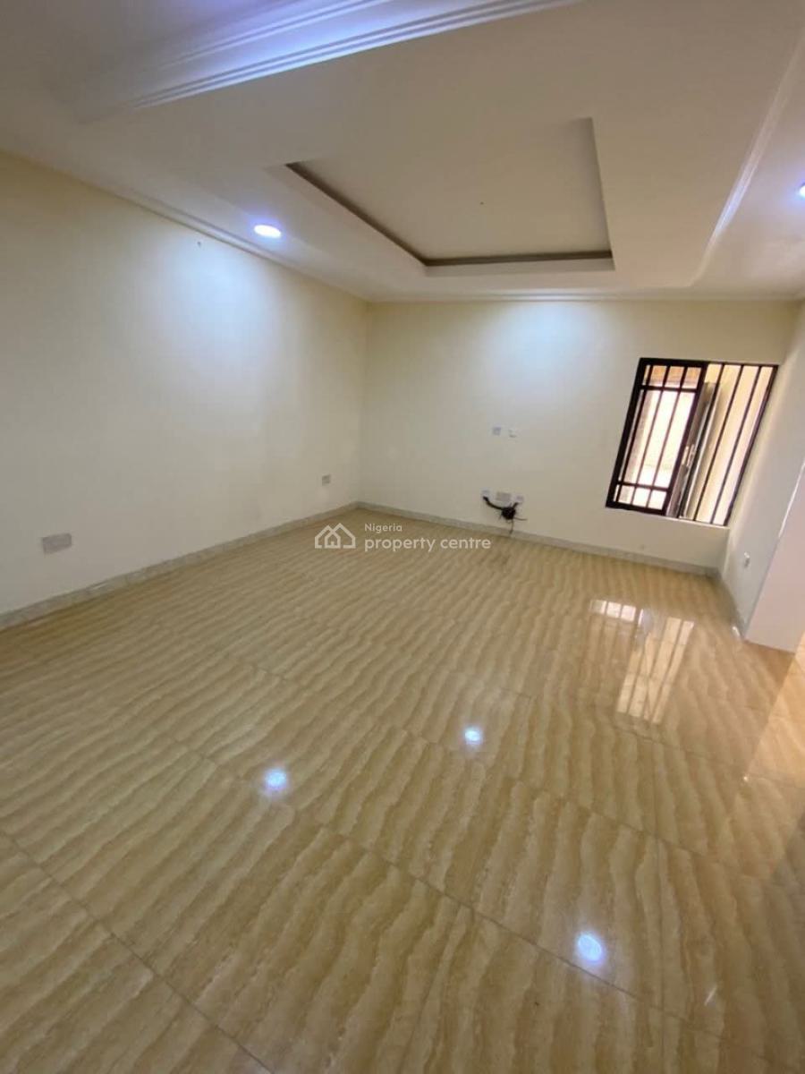 Spacious 4 Bedrooms Semi Detached Duplex, Lekki Phase 1, Lekki, Lagos, Office Space for Rent