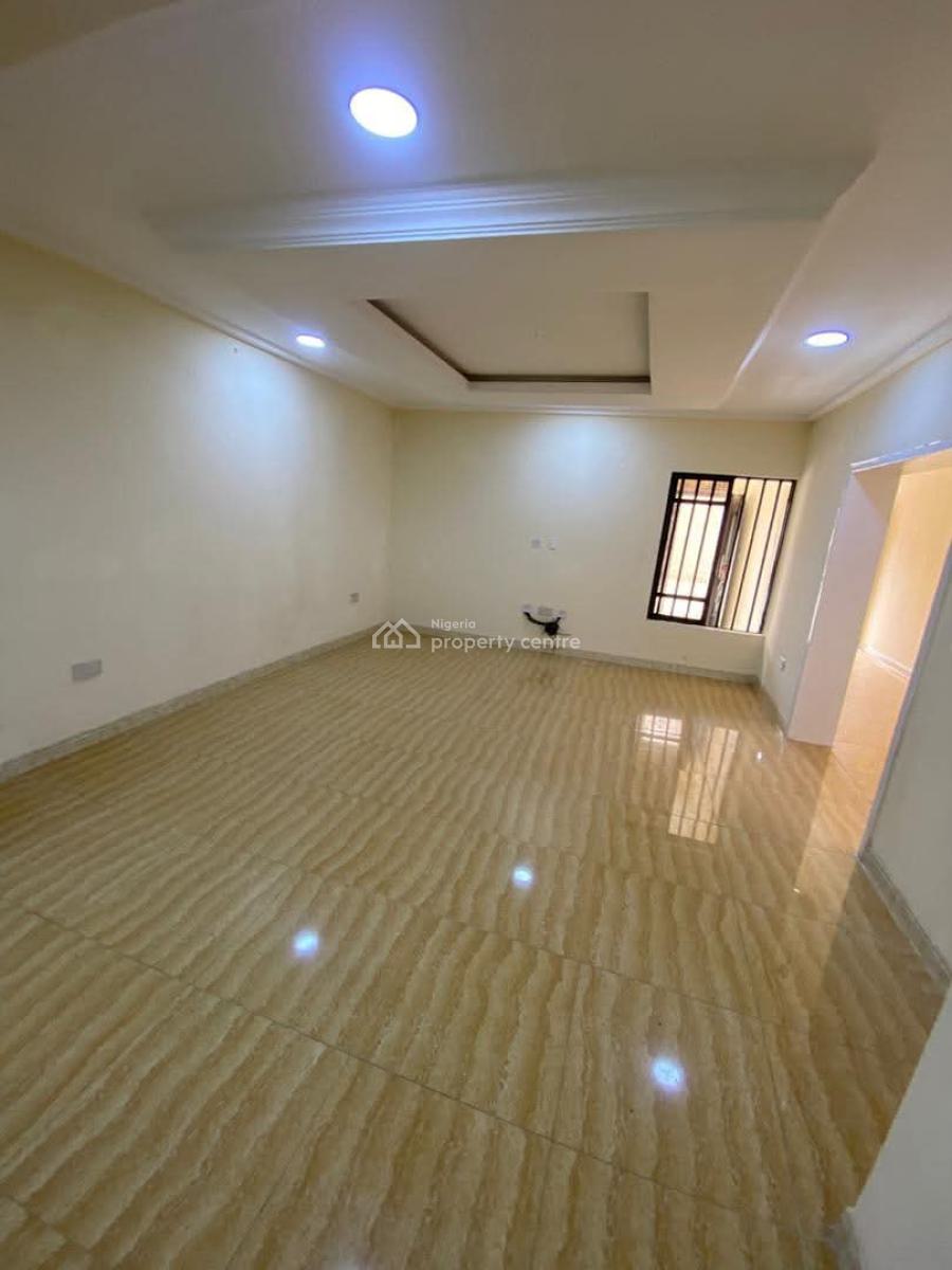 Spacious 4 Bedrooms Semi Detached Duplex, Lekki Phase 1, Lekki, Lagos, Office Space for Rent