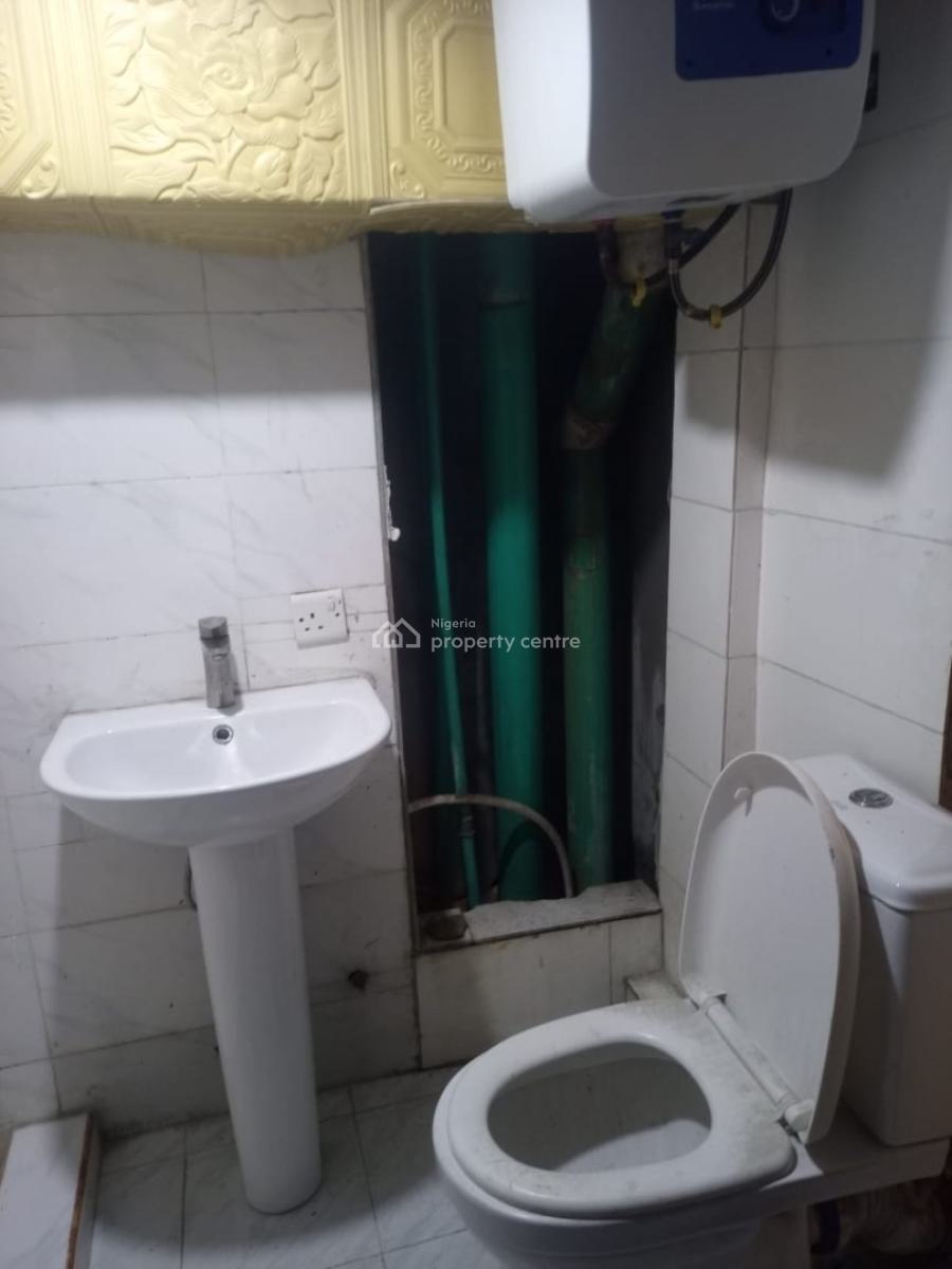 a Spacious Studio Apartment ( Ground Fpoor), Ikate Elegushi, Lekki, Lagos, Self Contain (single Rooms) for Rent