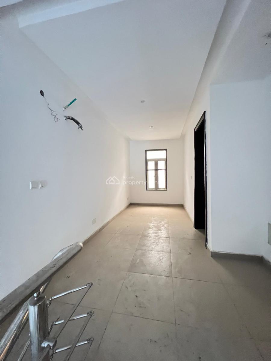 Well Finished 4 Terraced Duplex with Bq in a Serene Environment, Chevron, Lekki, Lagos, Terraced Duplex for Sale