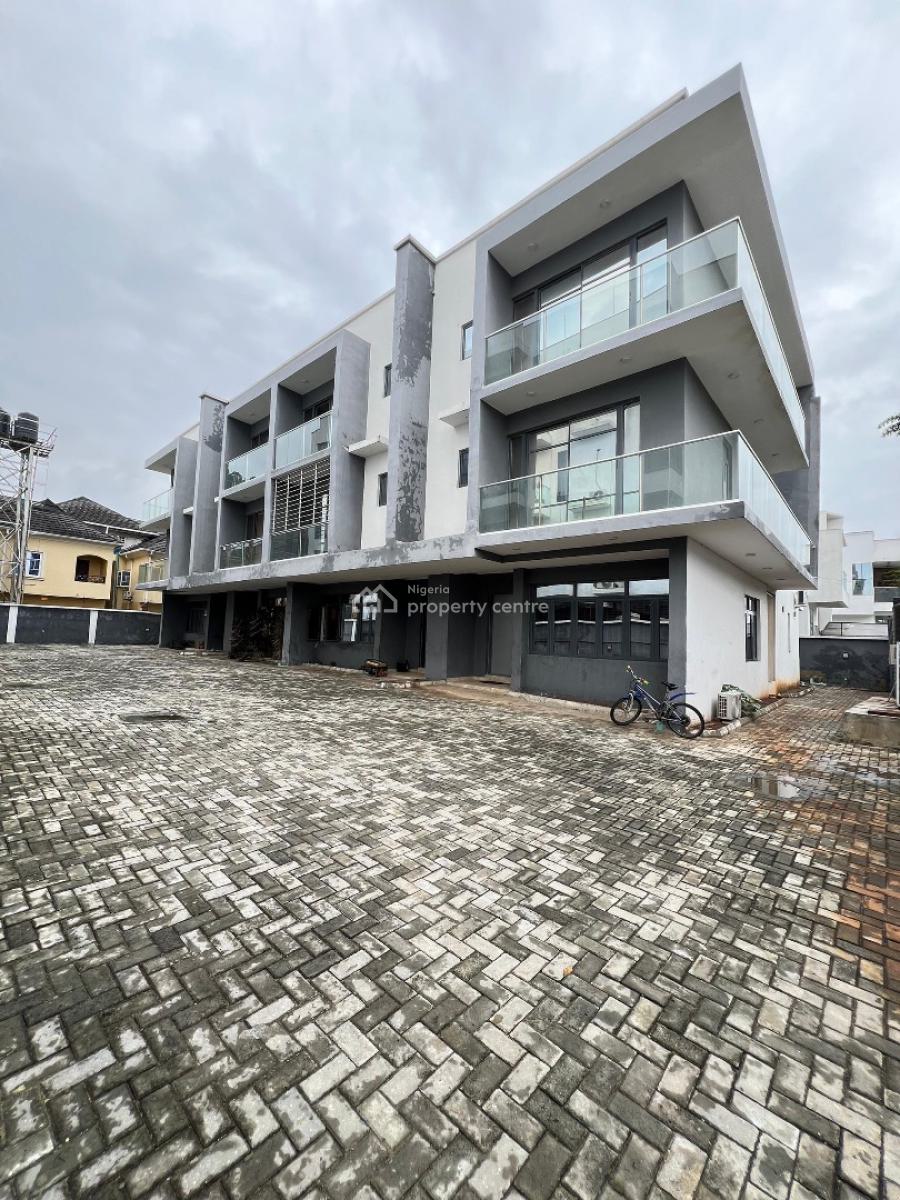 Well Finished 4 Terraced Duplex with Bq in a Serene Environment, Chevron, Lekki, Lagos, Terraced Duplex for Sale