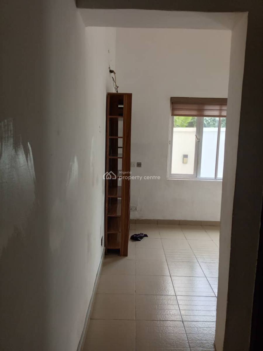 a Room Self Contain, Road 12, Lekki Scheme 2, Ajah, Lagos, Self Contain (single Rooms) for Rent