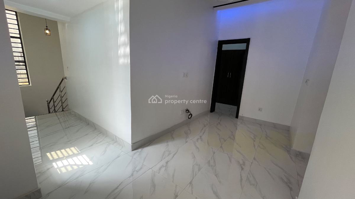 Spacious 4 Bedroom Semi Detached Duplex, Orchid, Lekki, Lagos, Semi-detached Duplex for Sale