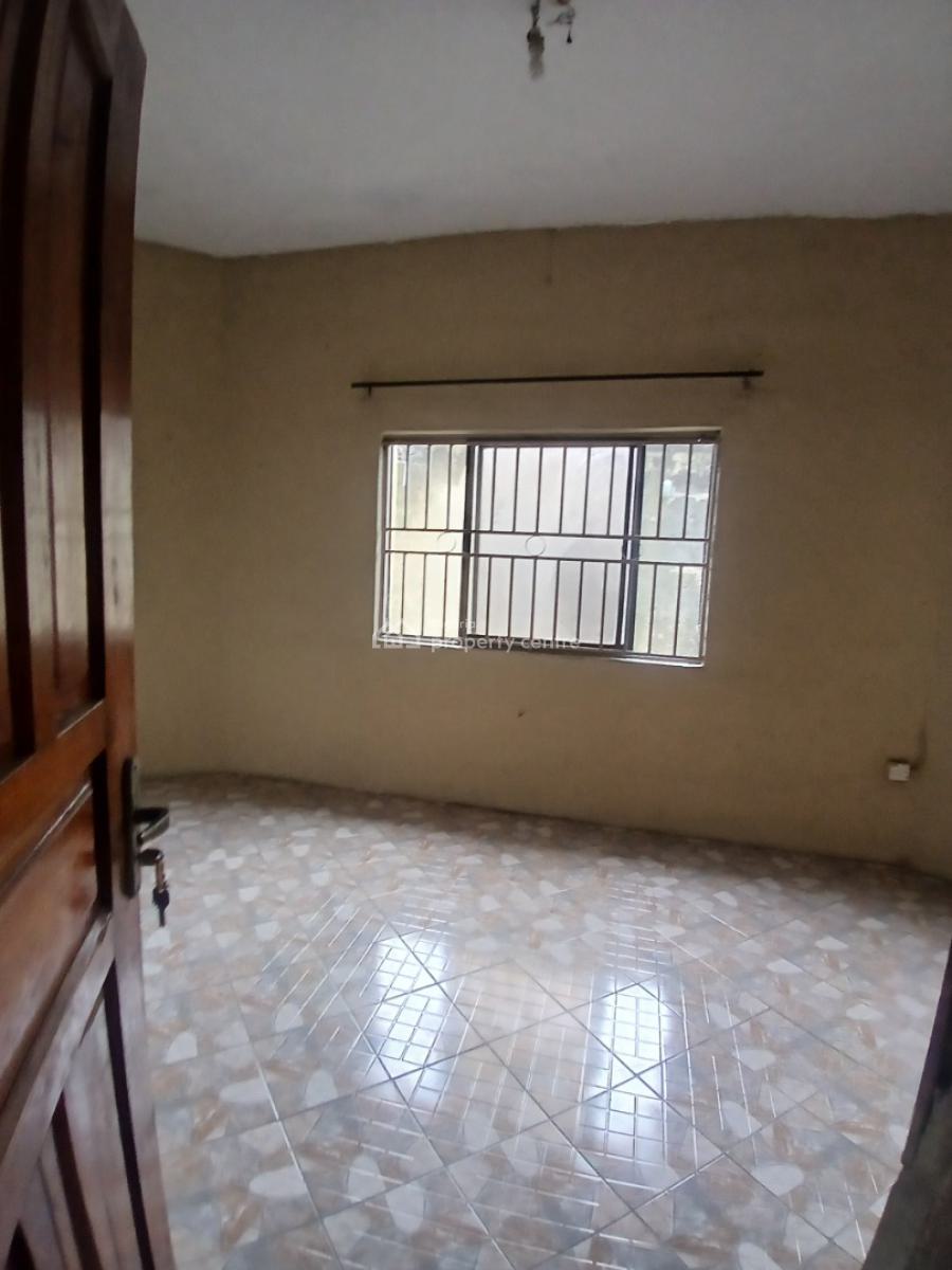 a Room in Shared Apartment with Portable Parlour, Badore Road, Ajah, Lagos, Flat / Apartment for Rent