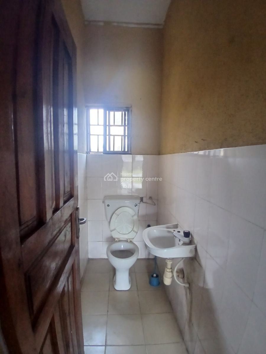 a Room in Shared Apartment with Portable Parlour, Badore Road, Ajah, Lagos, Flat / Apartment for Rent