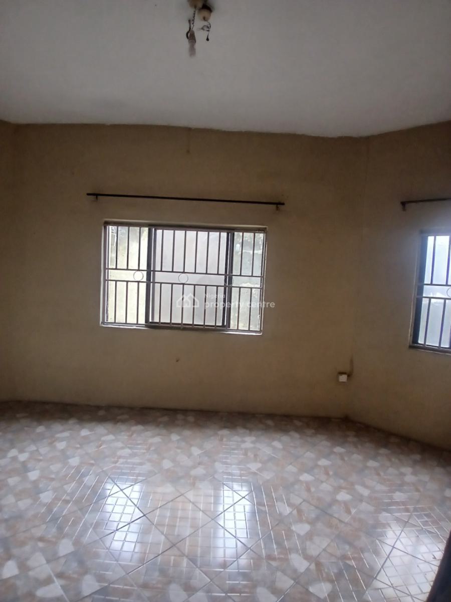 a Room in Shared Apartment with Portable Parlour, Badore Road, Ajah, Lagos, Flat / Apartment for Rent