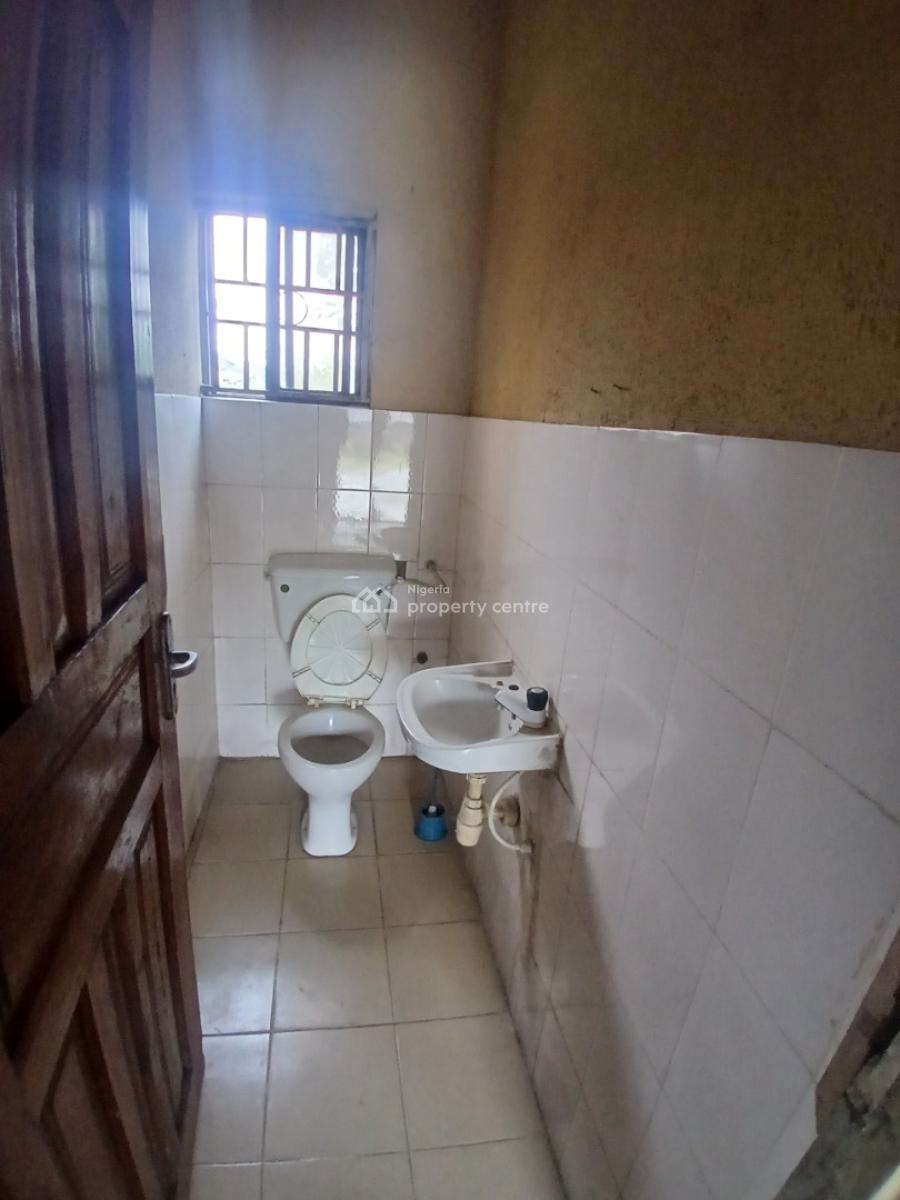 a Room in Shared Apartment with Portable Parlour, Badore Road, Ajah, Lagos, Flat / Apartment for Rent