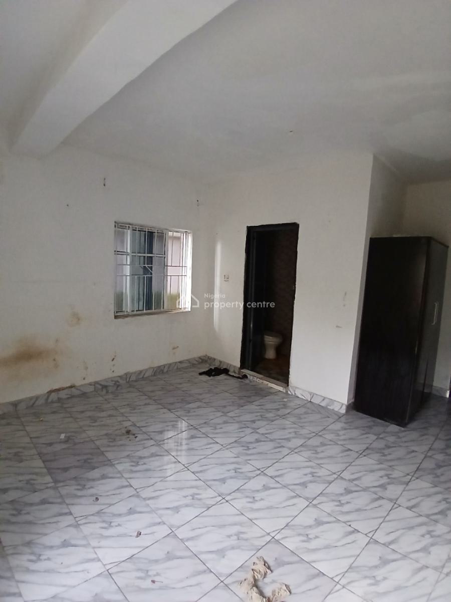 a Room in a Shared Apartment Along The Road, Along Ado Road, Ajah, Lagos, Flat / Apartment for Rent