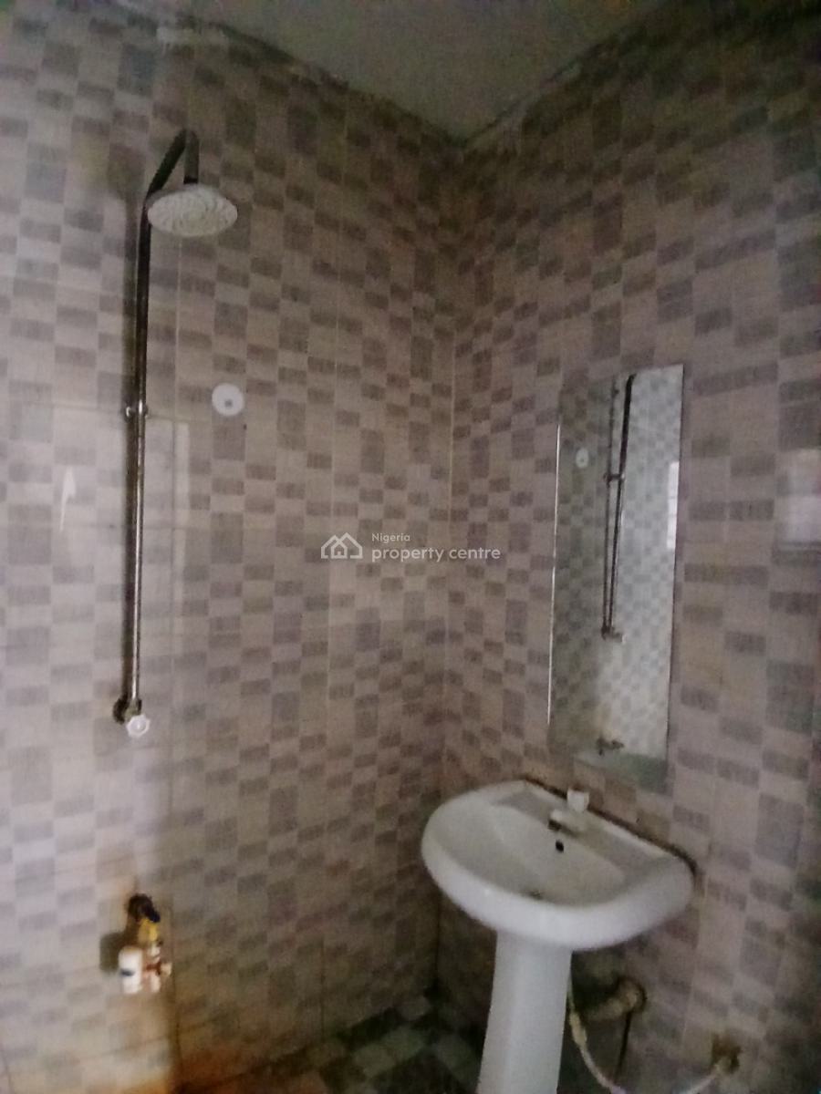 a Room in a Shared Apartment Along The Road, Along Ado Road, Ajah, Lagos, Flat / Apartment for Rent