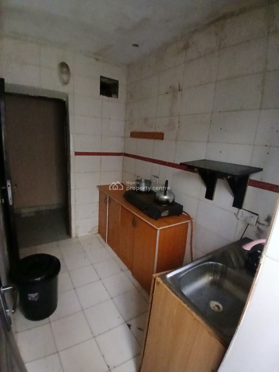 a Room in a Shared Apartment Along The Road, Along Ado Road, Ajah, Lagos, Flat / Apartment for Rent