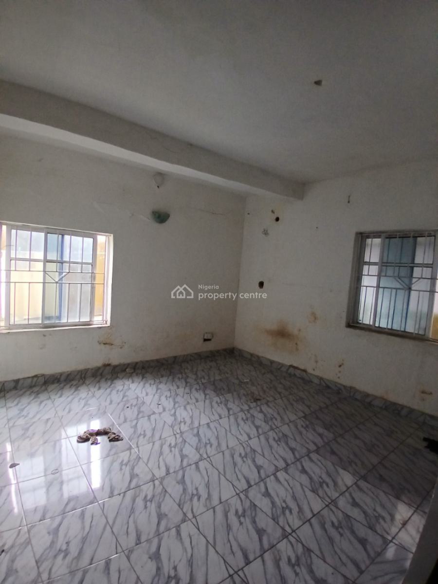 a Room in a Shared Apartment Along The Road, Along Ado Road, Ajah, Lagos, Flat / Apartment for Rent
