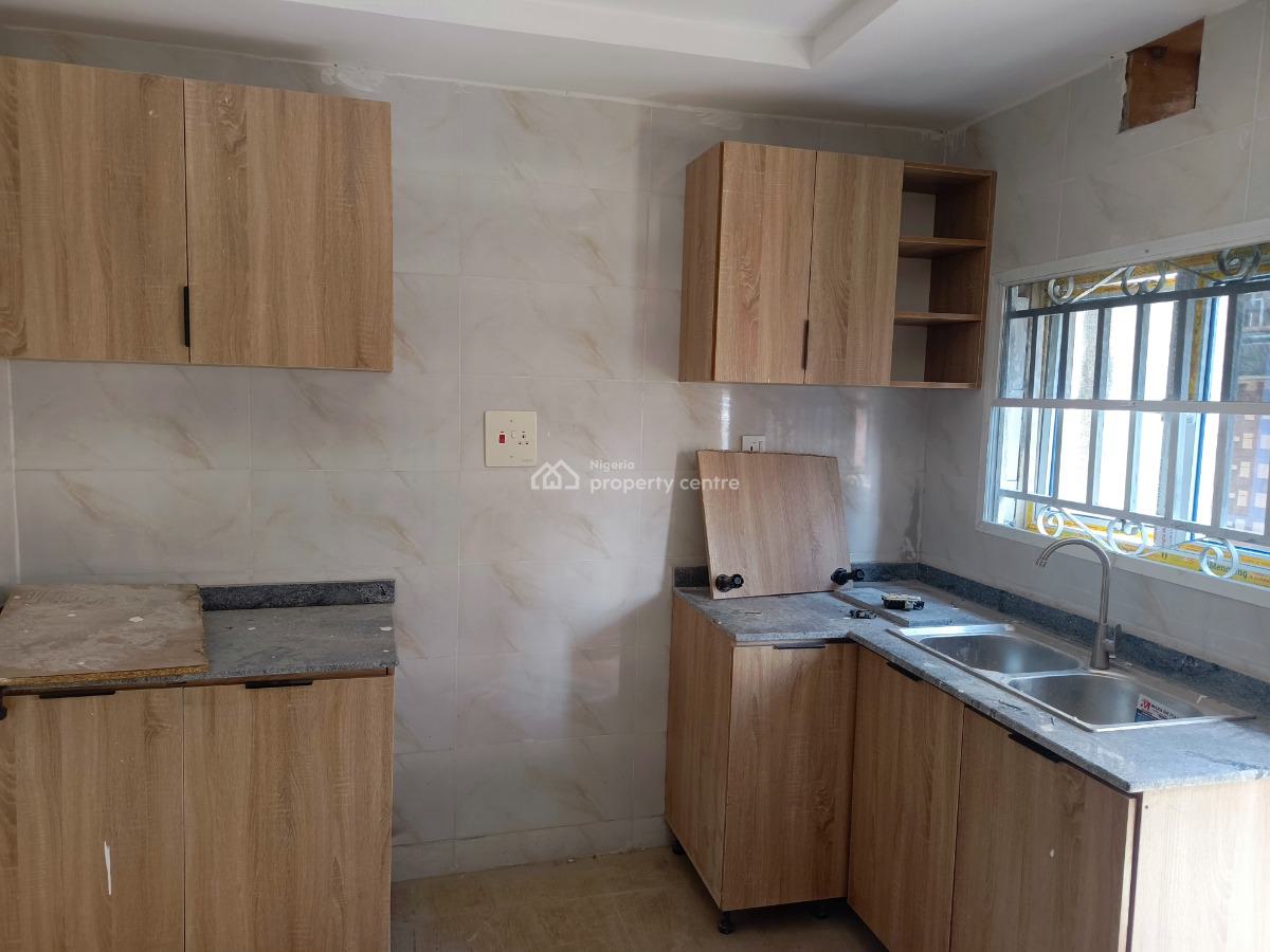 Newly Renovated Specious 2 Bedrooms Flats, Gwarinpa, Abuja, Flat / Apartment for Rent
