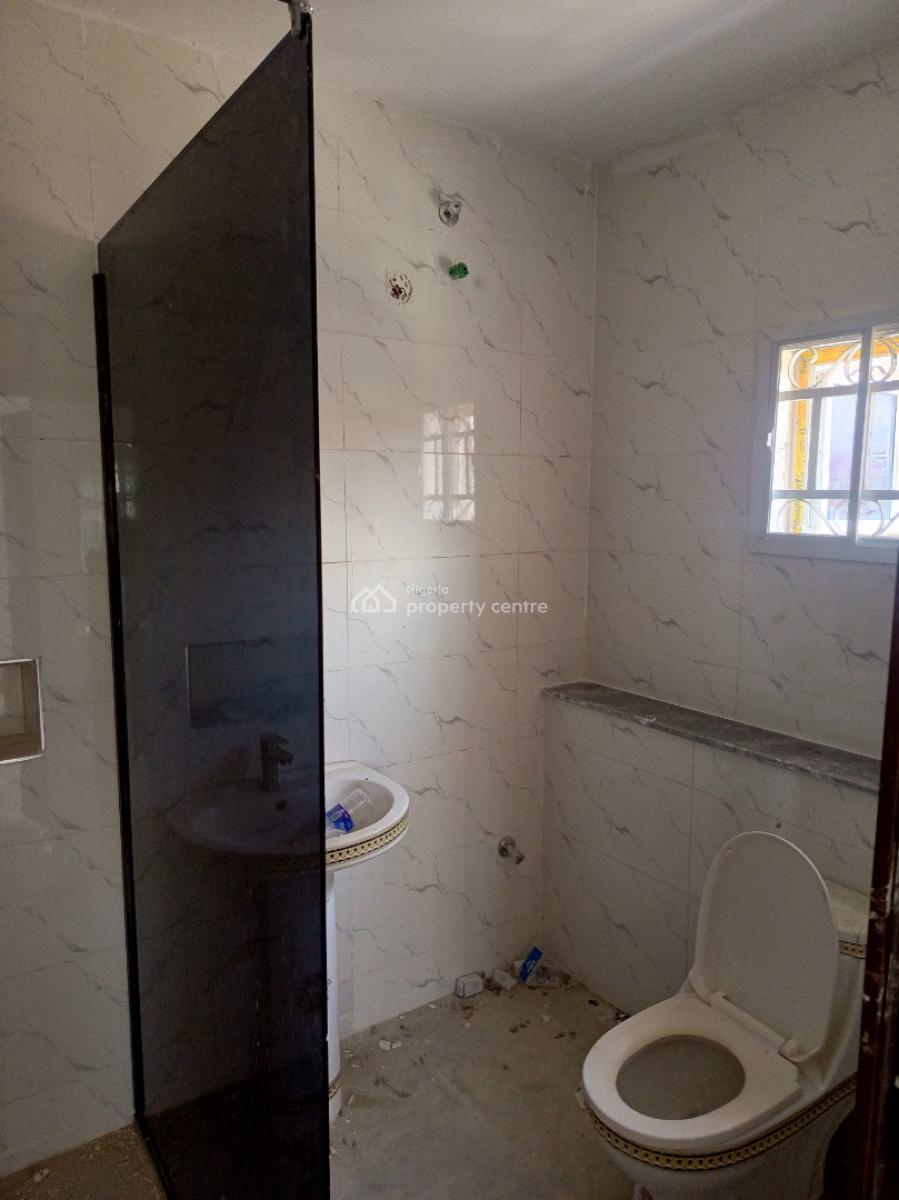 Newly Renovated Specious 2 Bedrooms Flats, Gwarinpa, Abuja, Flat / Apartment for Rent