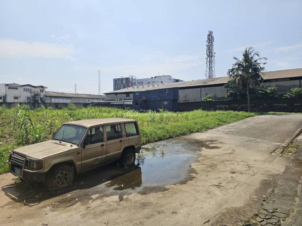Very Strategic Property, Surulere, Lagos, Mixed-use Land for Sale