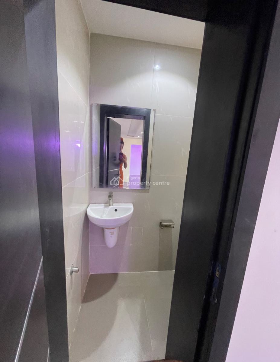 Lovely 3 Bedroom Flat, Phase 1, Lekki, Lagos, Block of Flats for Sale