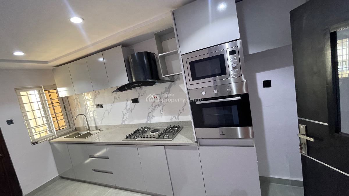 Lovely 3 Bedroom Flat, Phase 1, Lekki, Lagos, Block of Flats for Sale