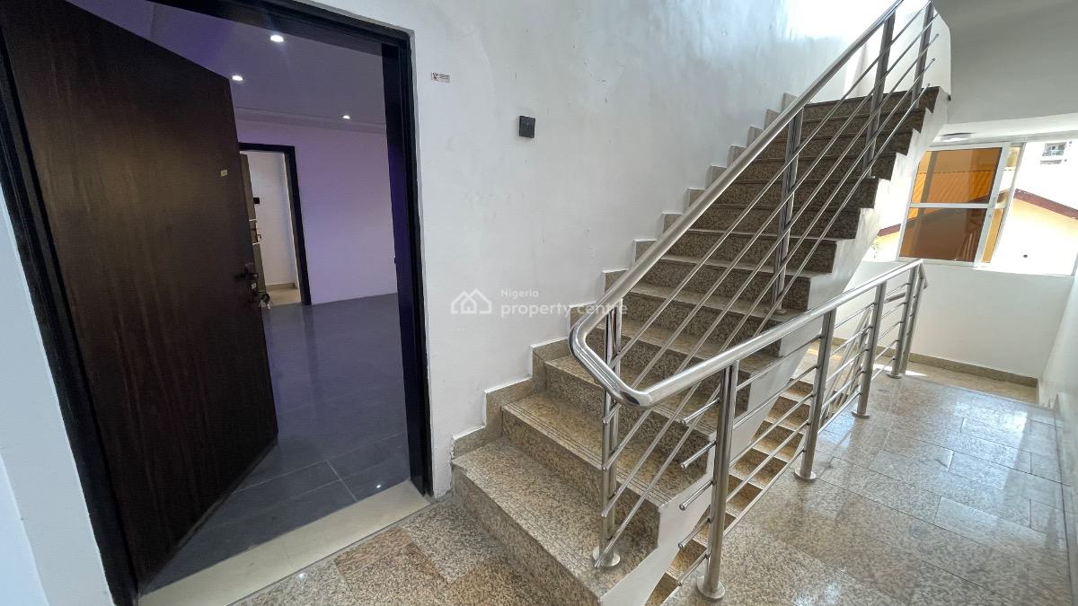 Lovely 3 Bedroom Flat, Phase 1, Lekki, Lagos, Block of Flats for Sale