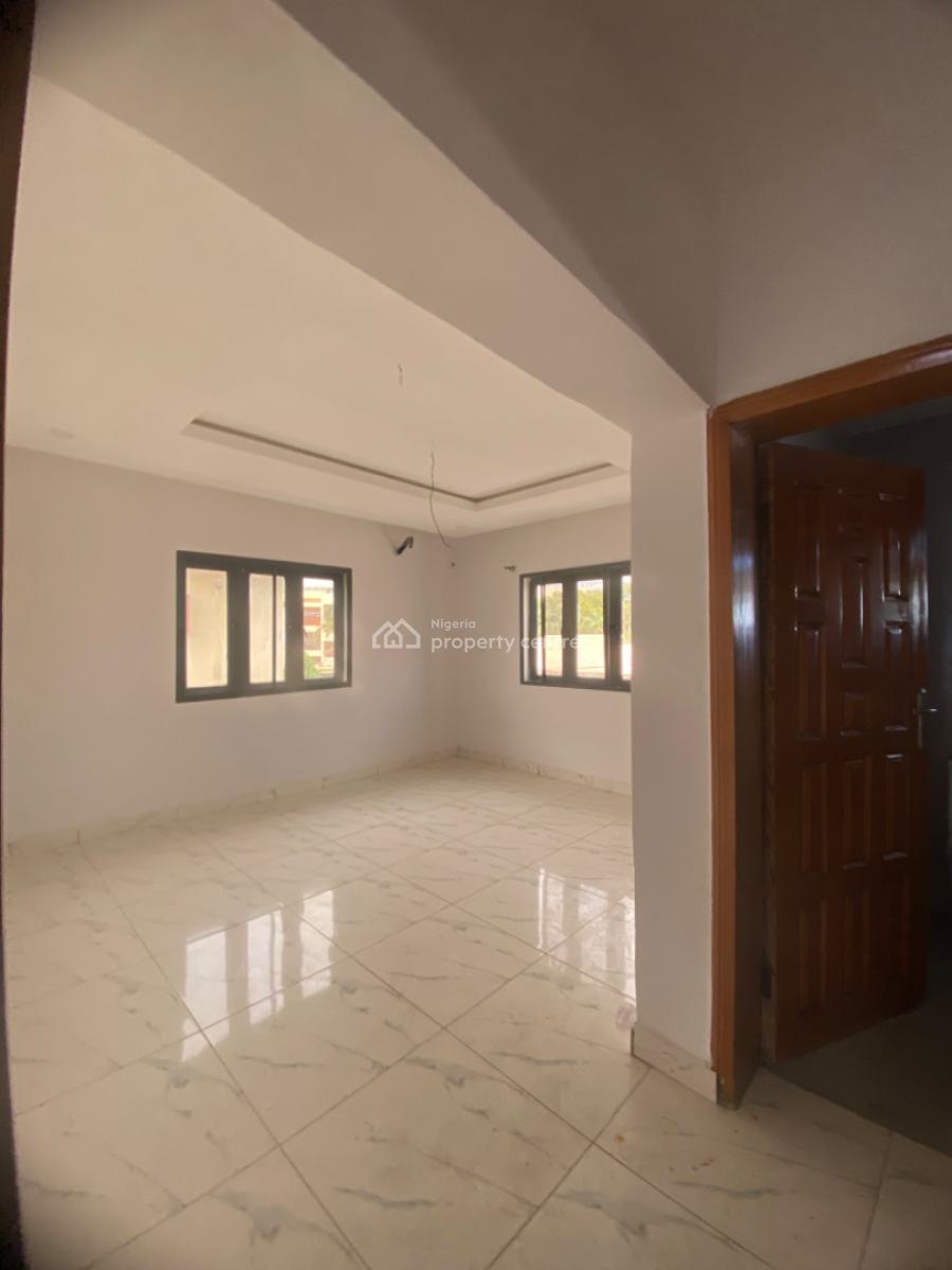 5 Bedrooms Semi Detached Duplex, Jakande, Lekki Phase 1, Lekki, Lagos, Semi-detached Duplex for Rent