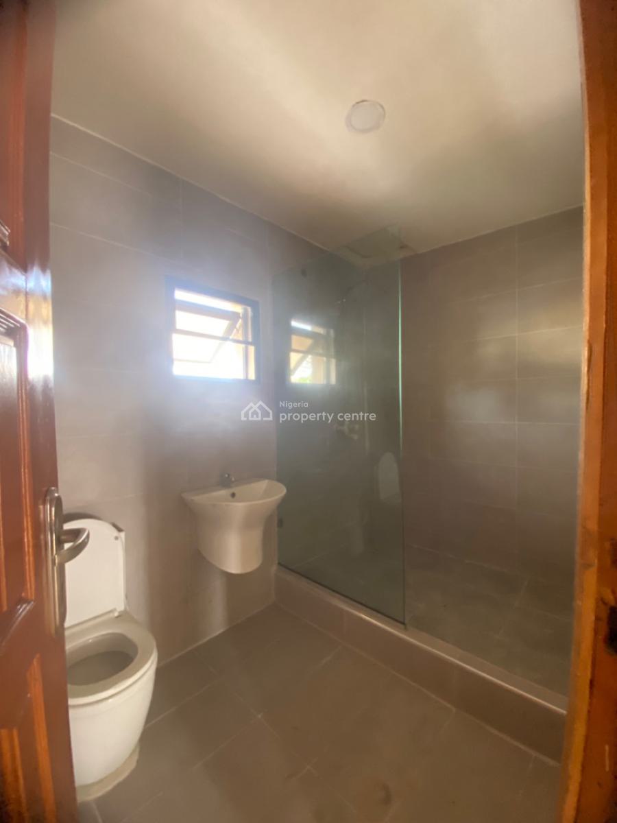 5 Bedrooms Semi Detached Duplex, Jakande, Lekki Phase 1, Lekki, Lagos, Semi-detached Duplex for Rent