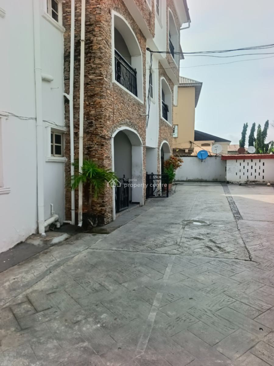 Ground Floor 3 Bedroom, Off Abraham Adesanya Roundabout, Ajah, Lagos, Flat / Apartment for Rent