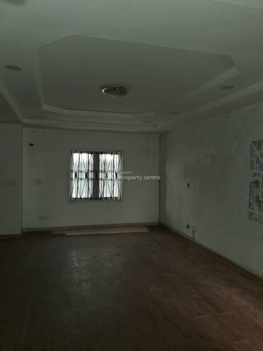 Spacious 4-bedroom Terrace with Bq, Igbo-efon, New Road Lekki Chevron, Lekki, Lagos, Terraced Duplex for Rent