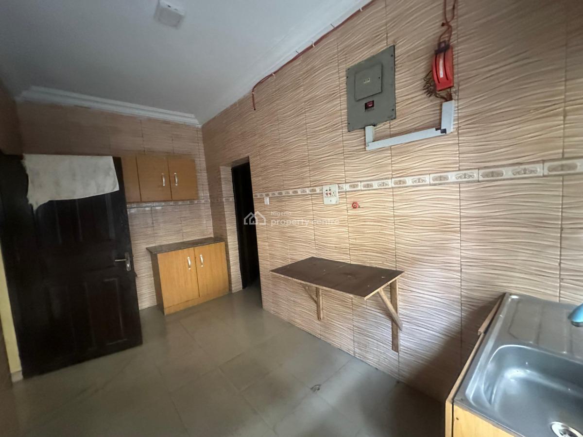 3 Bedroom Apartment, Ajao Estate, Isolo, Lagos, Flat / Apartment for Rent